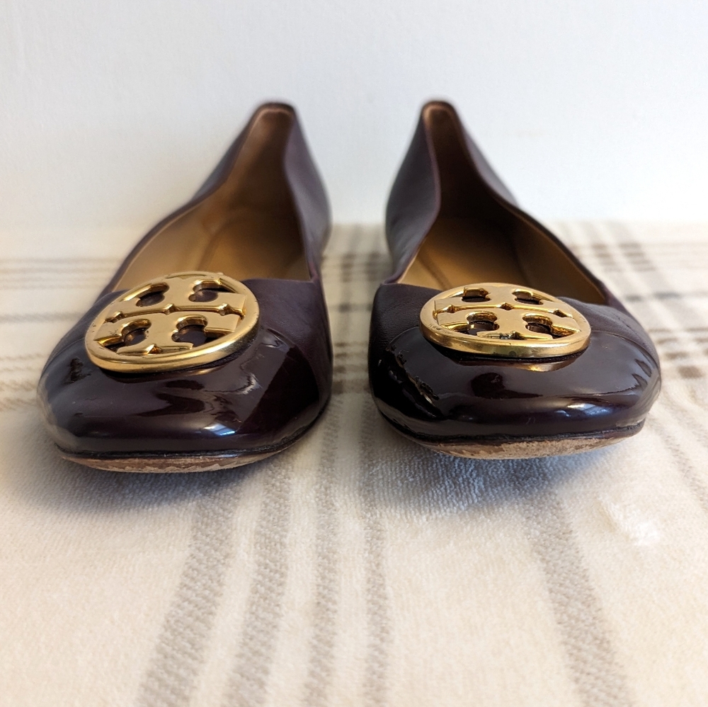 Tory Burch Chelsea Cap-Toe Leather Ballet Flat - Picture 2 of 12
